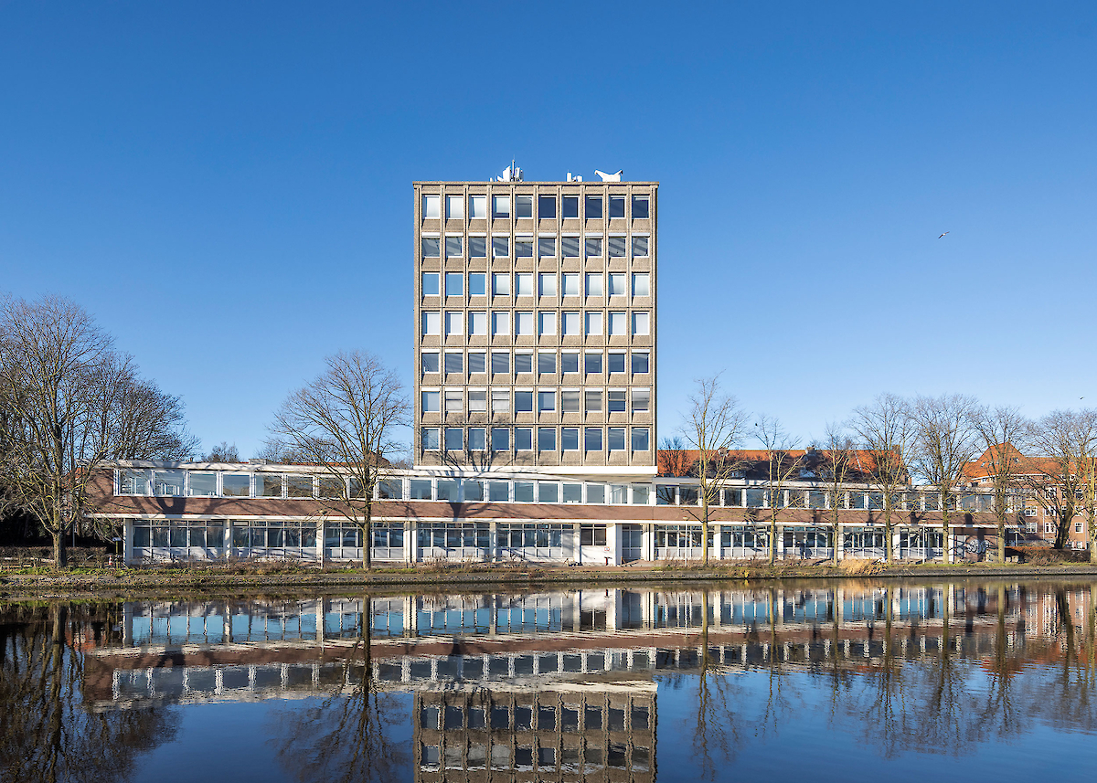Existing office building at the waterside, photo Luuk Kramer, 2022